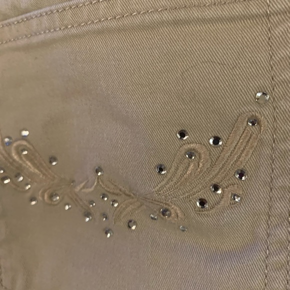 CHICO’S Pants - Picture 4 of 7